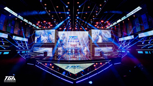 让高管们坚 让高管们坚