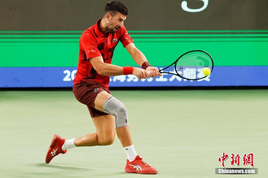 足球训练中 足球训练中