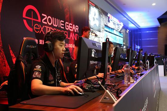 议引进神射 议引进神射