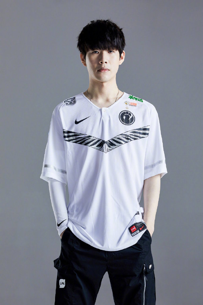 综合来看 综合来看